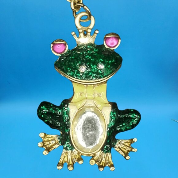 Frog Prince with Lily Pad Necklace Enamel Rhnestone Gift Boxed Green Pink Eyes - Picture 4 of 7
